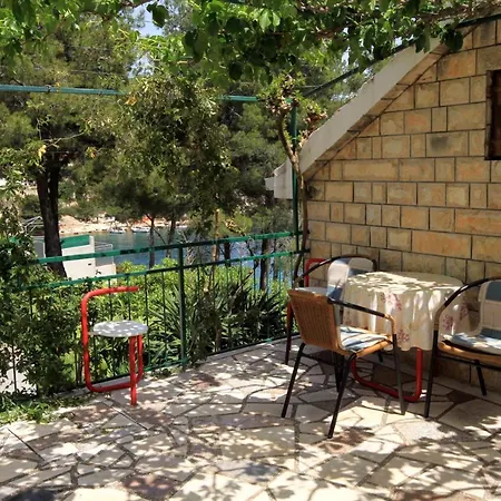 Apartments By The Sea Basina, Hvar - 542 Vrbanj Exterior photo