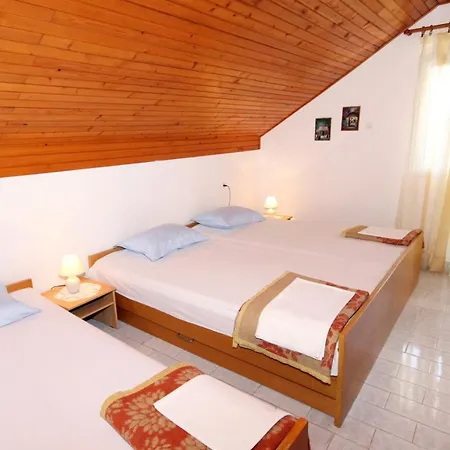 Apartments By The Sea Basina, Hvar - 542 Vrbanj Exterior photo