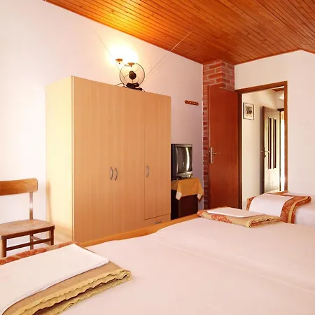 Apartments By The Sea Basina, Hvar - 542 Vrbanj Room photo