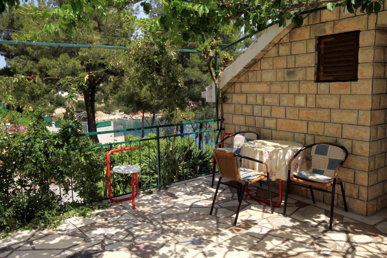 Apartment By The Sea Basina, Hvar - 542 Vrbanj